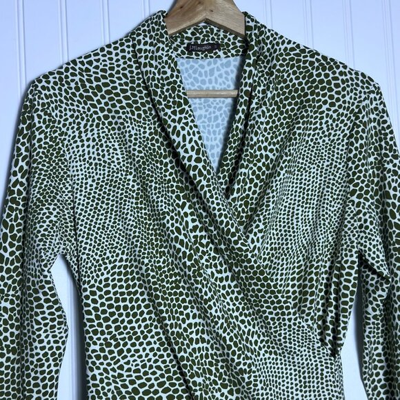 J. MCLAUGHLIN Smooth Stretch Surplice Animal Print Top Faux Wrap 3/4 Sleeve Sz S - Picture 2 of 6